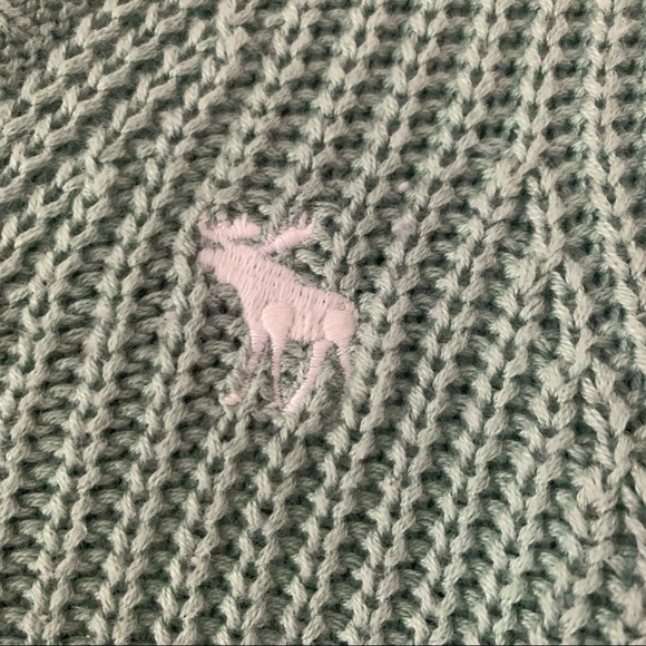 Abercrombie & Fitch Mint Green V-neck Sweater - Picture 4 of 6